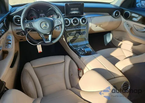 2016 Mercedes-Benz C 300 4Matic из США, поврежденный, VIN 55SWF4KB8GU176223